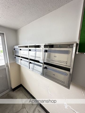 テレパレス元町17条IIの玄関写真