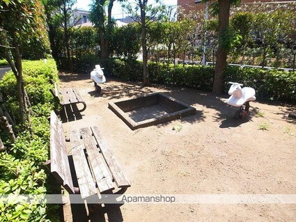 グランドゥール宮崎台[3LDK/64.1m2]の共用部3