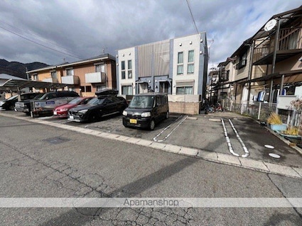 サントピア西大津Ｃ棟[2LDK/70.61m2]の駐車場