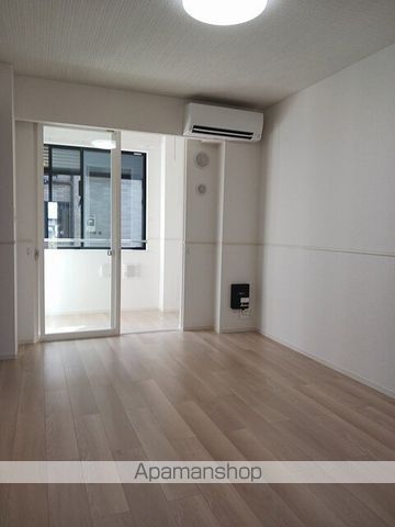 ルシアンの内装写真