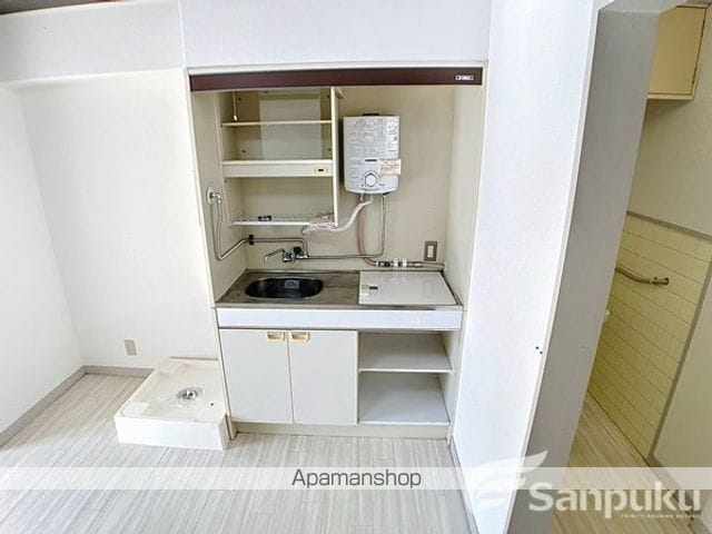 寿温泉マンションの内装写真