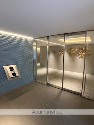 パークアクシス三番町[1DK/32.83m2]のエントランス