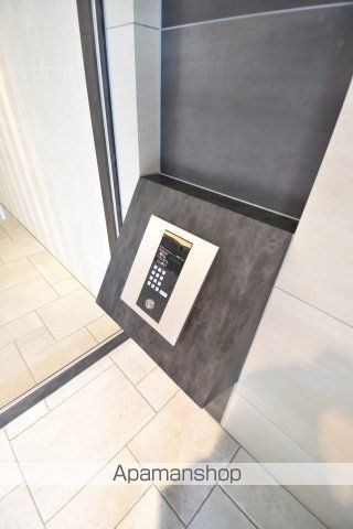 エスピーコート大阪城東の玄関写真