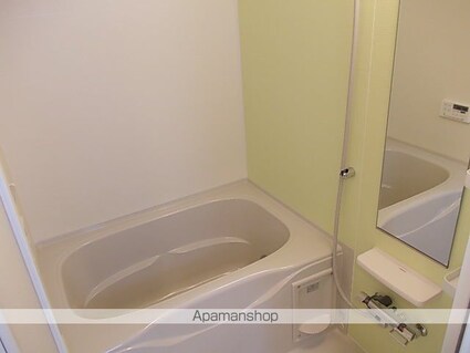 イセソラージュＢ[1LDK/30.85m2]のバス