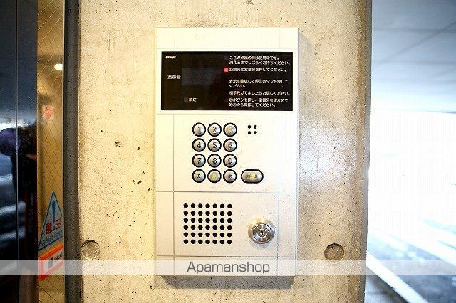 プラバ26の玄関写真