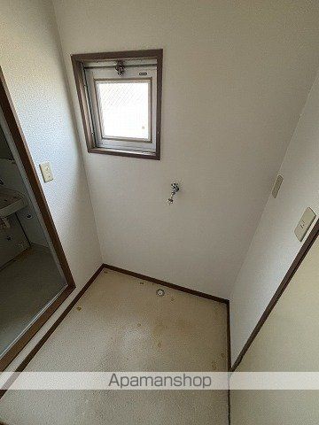 レーベン倉岡の内装写真