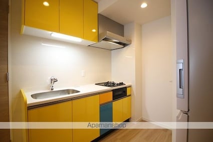 ロイヤルパークスＥＲ万代[1R/47.6m2]のキッチン