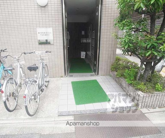 リバーサイド高野の玄関写真
