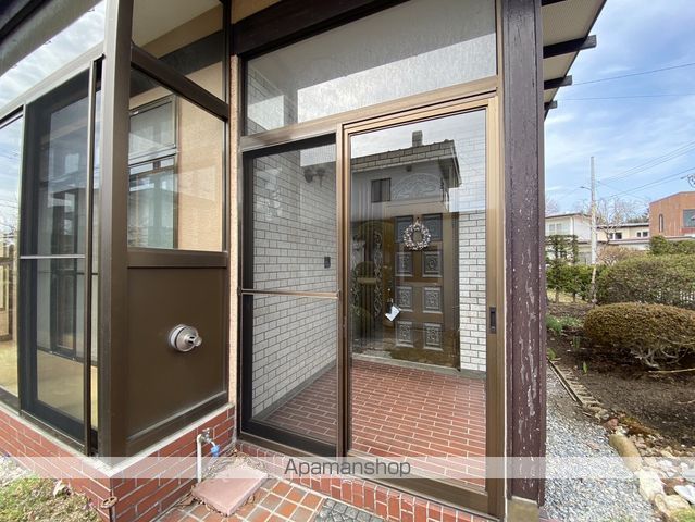 函館市電本線湯川線 湯の川駅 徒歩47分 2階建 築49年の玄関写真
