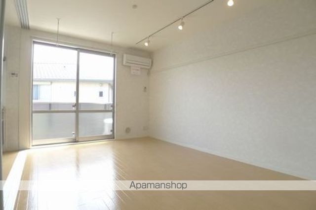 コンフィーノ辰巳台IIの内装写真