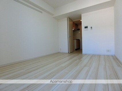 東京都新宿区新宿５丁目[1K/25.02m2]のリビング・居間