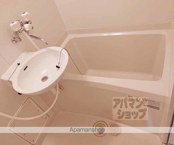 レオパレス鳥羽街道ファミリアの内装写真