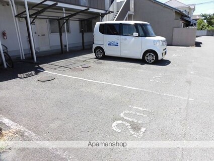 和歌山県和歌山市梶取[2LDK/43m2]の駐車場