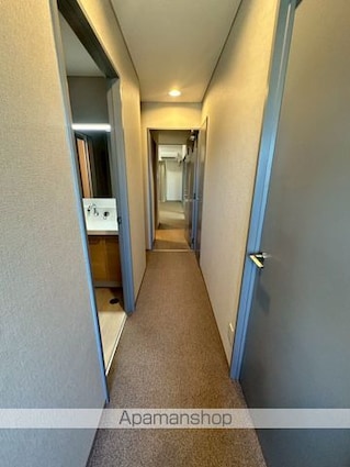 フロンティアビル[3LDK/71.77m2]の玄関