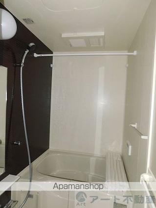 愛媛県松山市木屋町４丁目[1K/33.86m2]のバス
