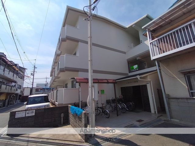 レオパレス香里の外観写真