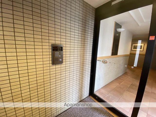 ノスタルジアの玄関写真