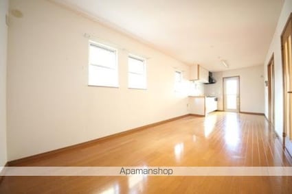 アマーレＣ[3LDK/79.1m2]のリビング・居間