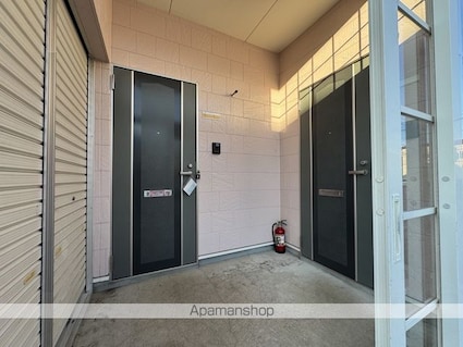 エスペランス桔梗[2LDK/52.79m2]のエントランス1