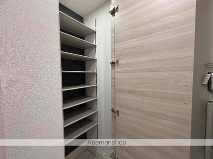 ＴＯＲＩＳＩＡ箱崎宮前[1LDK/45.29m2]の玄関