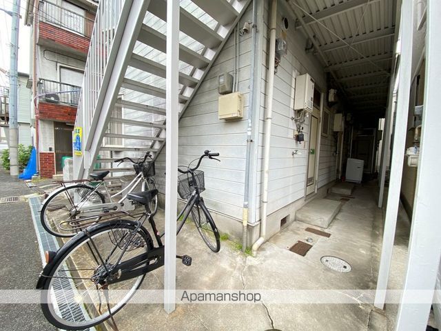 レオハイツ若江の玄関写真