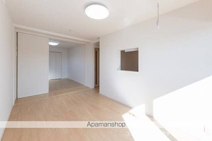 モア[1LDK/40.13m2]のリビング・居間1