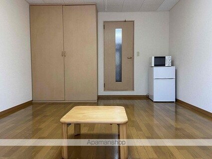 レオパレスラポール[1K/26.49m2]のリビング・居間1