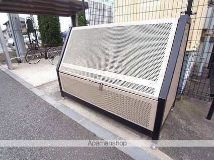 Ｂｒｅｚｚａ[1R/33.62m2]の共用部1