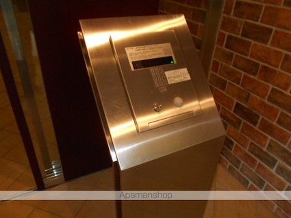 東京都立川市曙町１丁目[2LDK/55.83m2]の共用部1