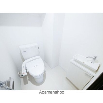 コンフォリア駒場[2LDK/53.13m2]のトイレ