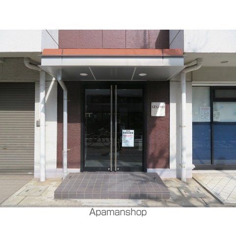 いずみマンションの玄関写真