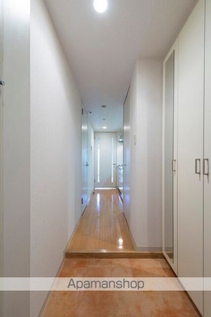 東京都杉並区荻窪５丁目[1K/26.4m2]の玄関