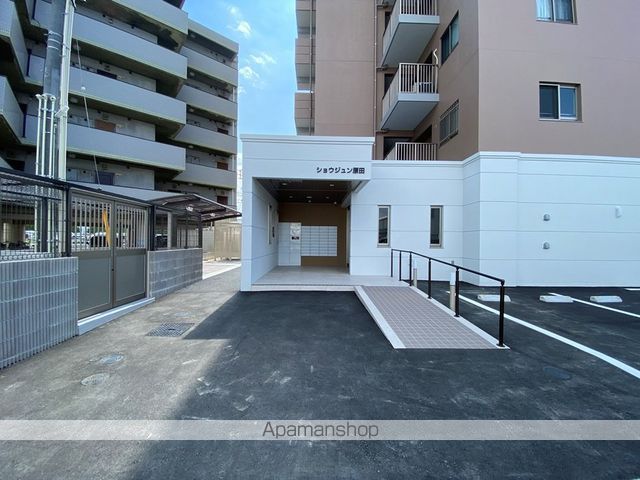ショウジュン原田の玄関写真