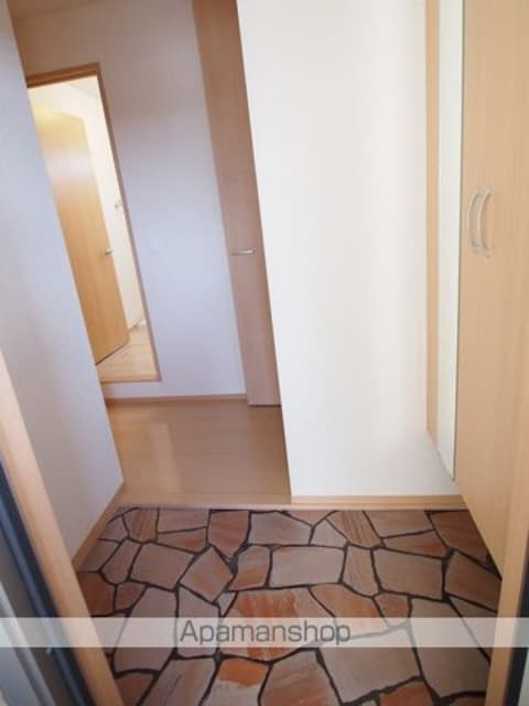 グランドゥール三笠山[1R/33.12m2]の玄関