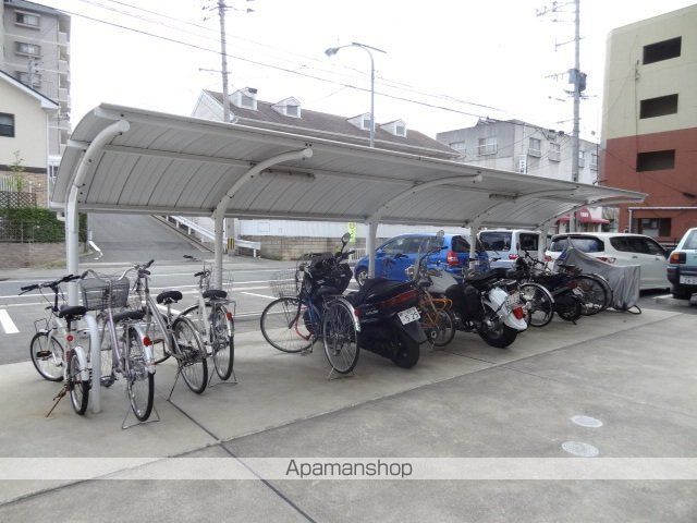 【福岡市東区舞松原のマンションの写真】