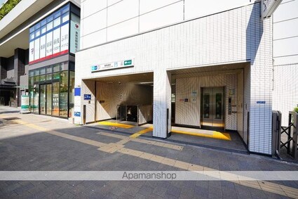 コンフォリア東新宿ステーションフロント[2LDK/60.88m2]の周辺1