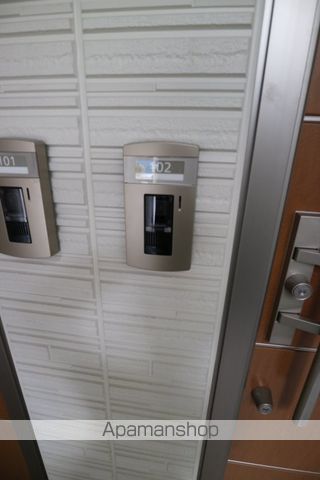 グランマスト栄町B棟の玄関写真