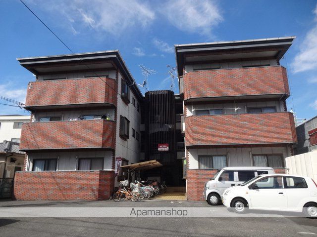 川口第二マンションの外観写真