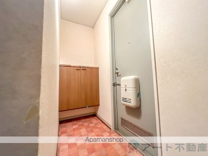 エスポワール３４　Ｆ棟[3LDK/67.04m2]の玄関