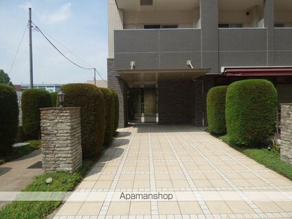 フロンティア・コンフォート研究学園[3LDK/81.93m2]のエントランス