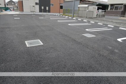 ポローニアＦ[1LDK/40.14m2]の駐車場