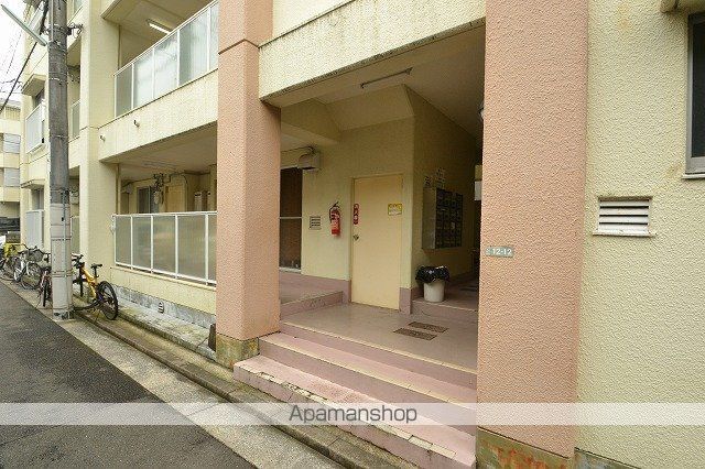 第2小河内ビルの玄関写真