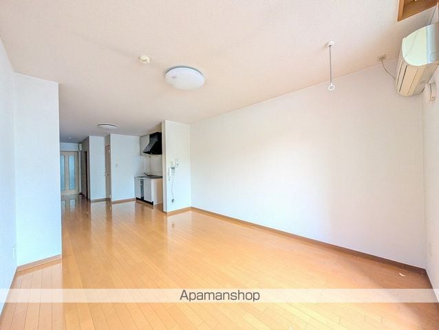 マンションパレロワイヤルの内装写真