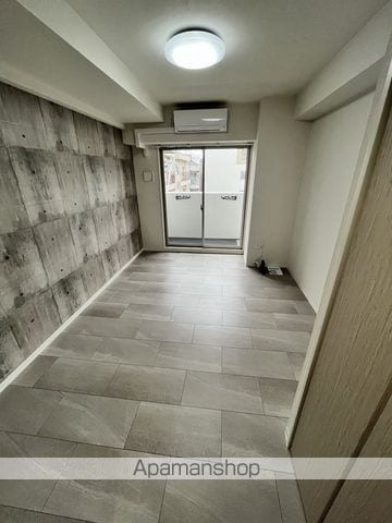ONLYONE塚本の内装写真