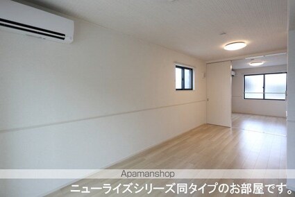 グリーンフィール[1LDK/50.01m2]のリビング・居間1