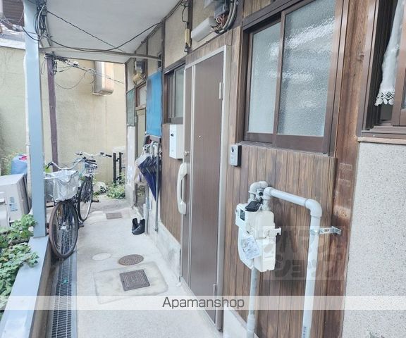 嵯峨天龍寺中島町テラスハウスの玄関写真