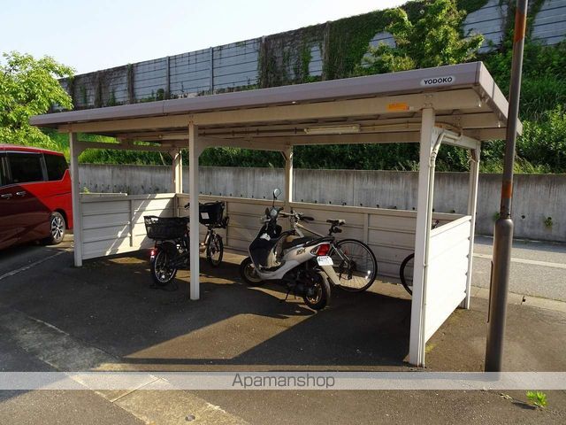 ファイン田島E棟の外観写真