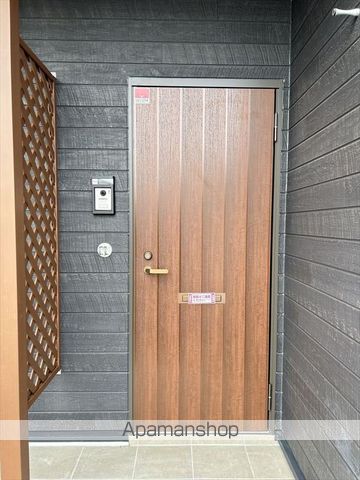 イ・ミリ SW20の玄関写真