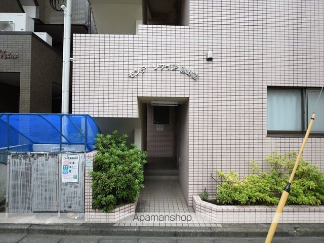 モンテリサイア淵野辺の玄関写真