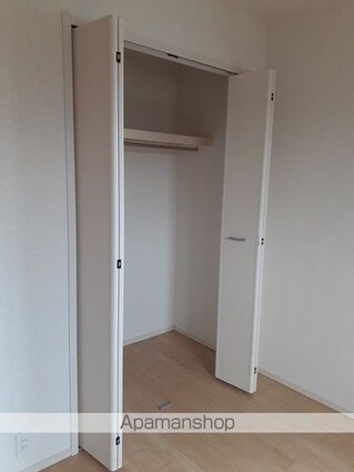 モンターニュ　リーヴル[2LDK/52.83m2]の収納